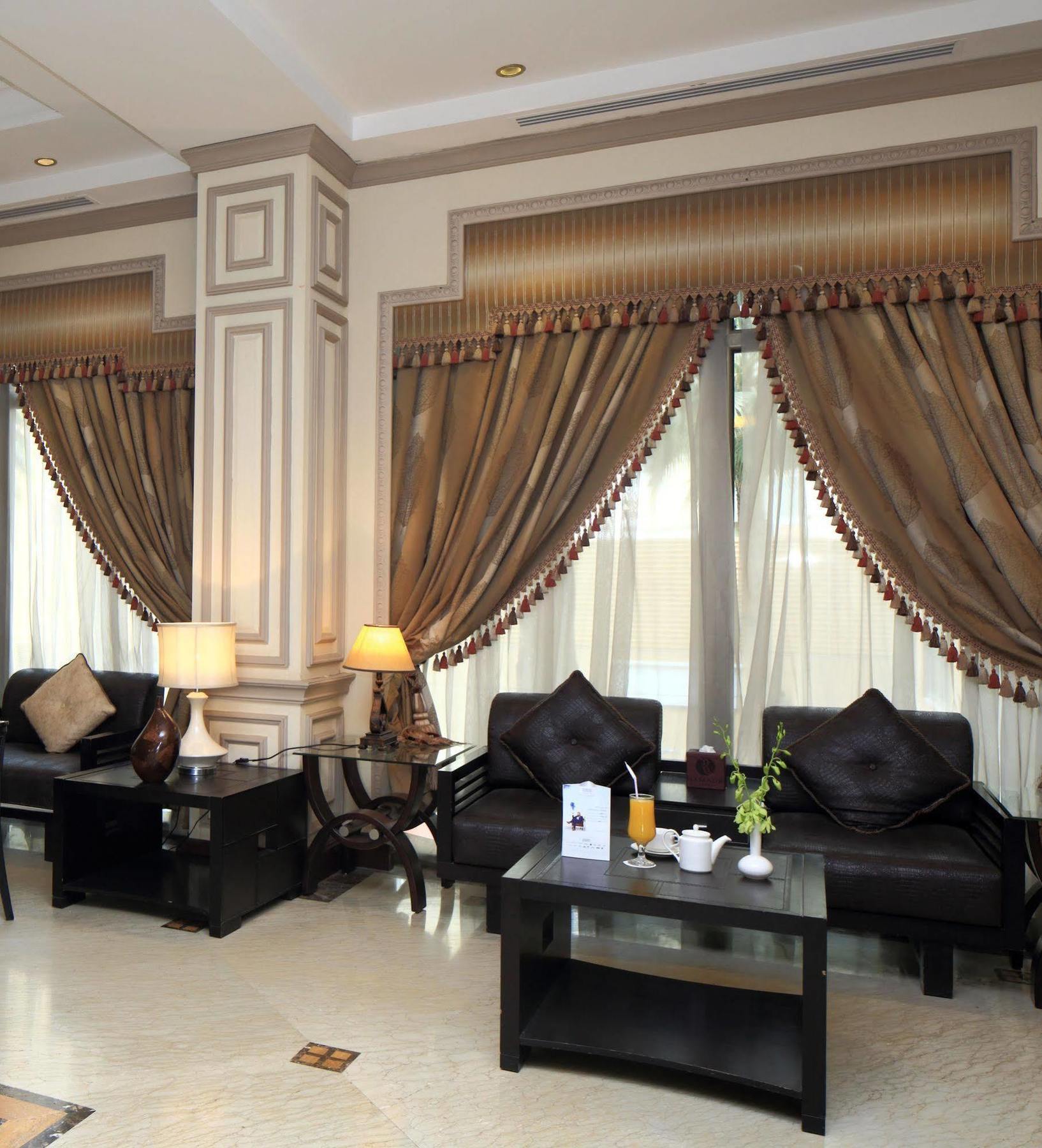 Ramada Hotel 3*